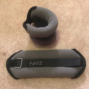 1-lb wrist/ankle weights